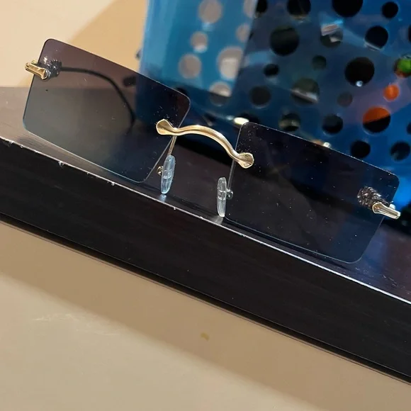 men’s sunglasses - Picture 3 of 3